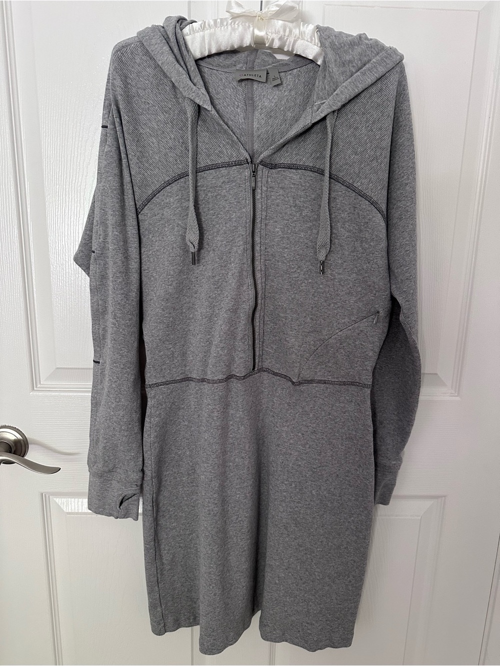 🩶ATHLETA: OUTTA HERE SWEATSHIRT DRESS🩶